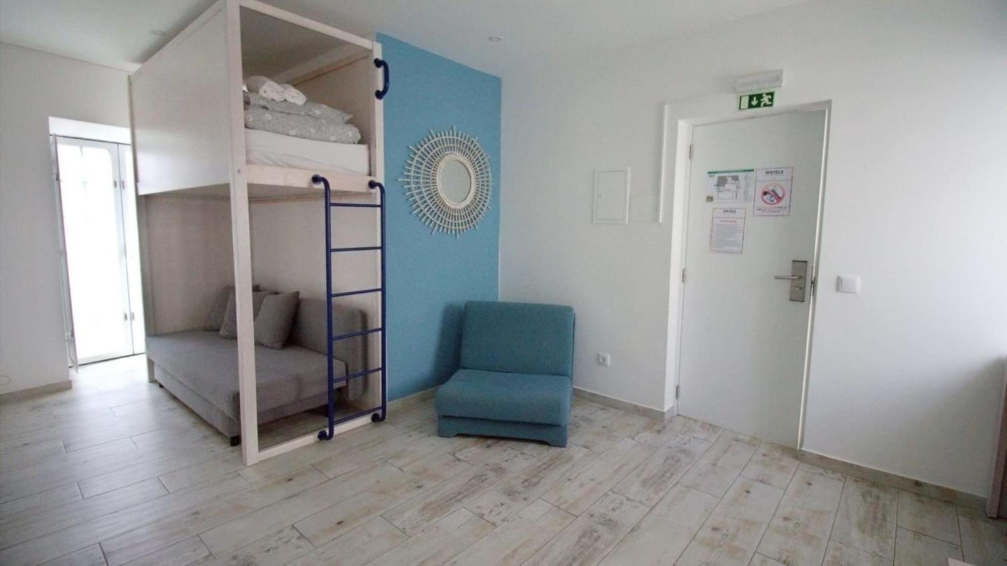 Wot Peniche Hostel Bagian luar foto