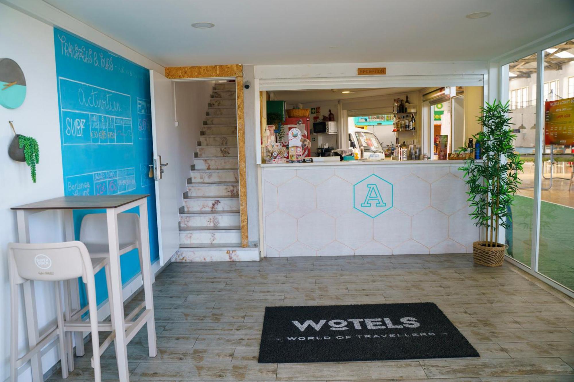 Wot Peniche Hostel Bagian luar foto